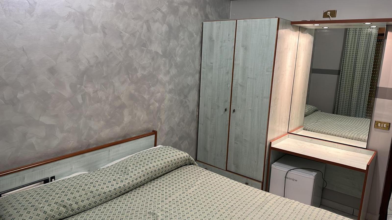Hotel Paradiso Челано Екстериор снимка